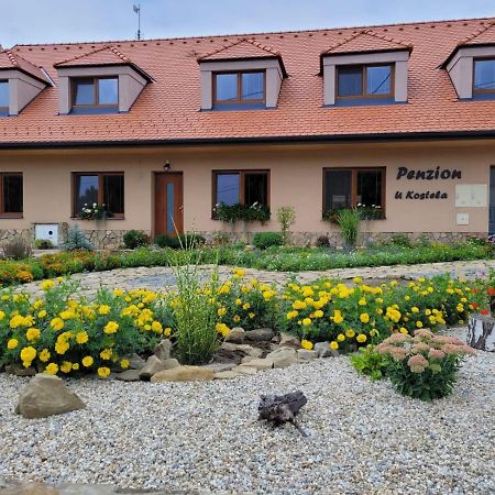 Penzion U Kostela Kuzelov Exterior foto