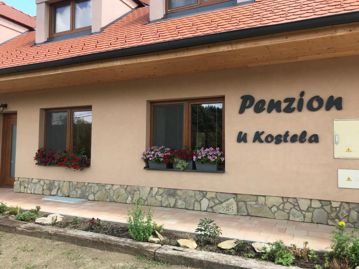 Penzion U Kostela Kuzelov Exterior foto